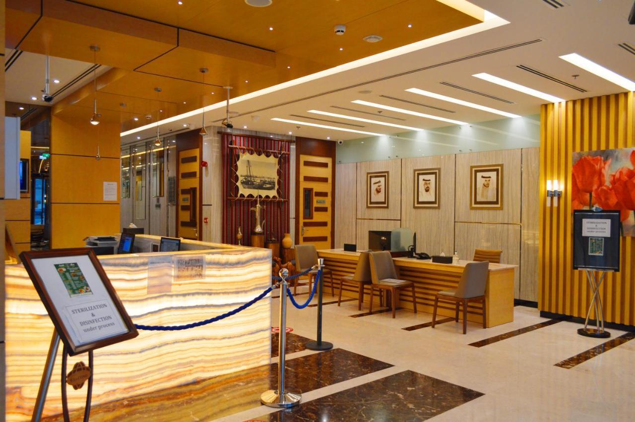 Tulip Al Barsha Hotel Apartment Dubái Exterior foto